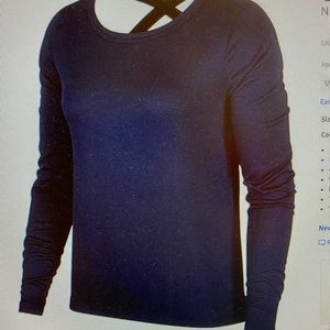 Nike Women’s Criss-Cross Back Workout Pullover Top